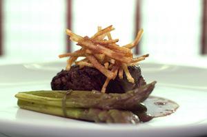 Public Domain. (From http://www.public-domain-image.com/food-and-drink-public-domain-images-pictures/asparagus-meat-presentation-food.jpg.html). Asparagus, greens, steak, cuisine, vegetable, vegetables.